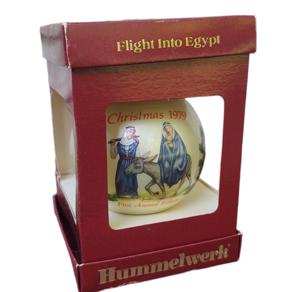 MJ Hummel Hummelwerk Flight Into Egypt Christmas Ornament 1979 VTG Holy Family